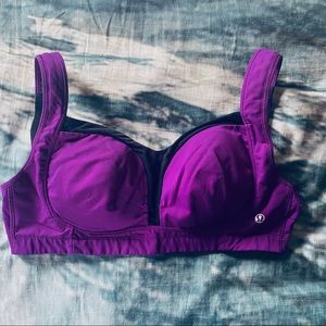 Lululumen supportive sports bra